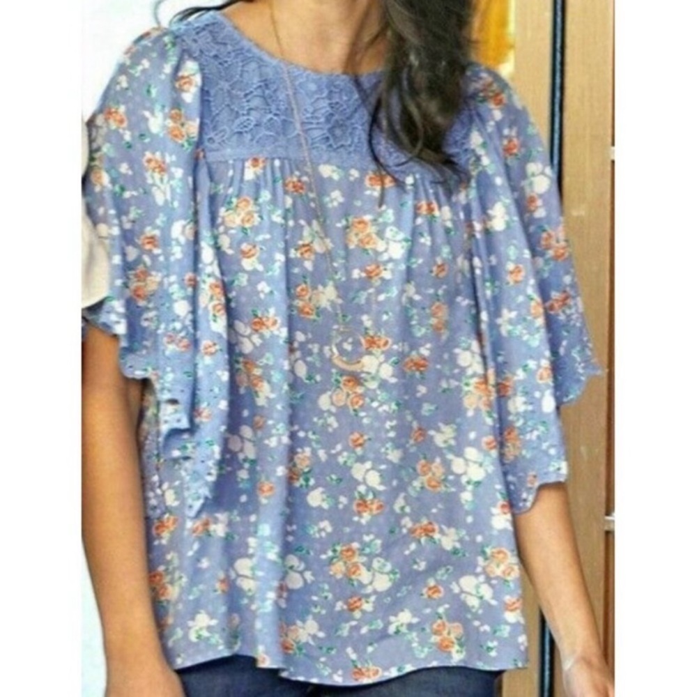 Matilda Jane Flutter Sleeve Floral Blouse NWT